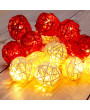 Iris Gömb alakú fonott/rattan/4m/fehér + piros/20db LED-es/3xAA elemes fénydekoráció