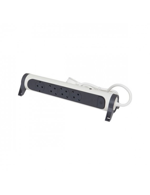 Legrand 694525 1,5m vezetékkel Safe Control fehér 4x2P+F elosztósor